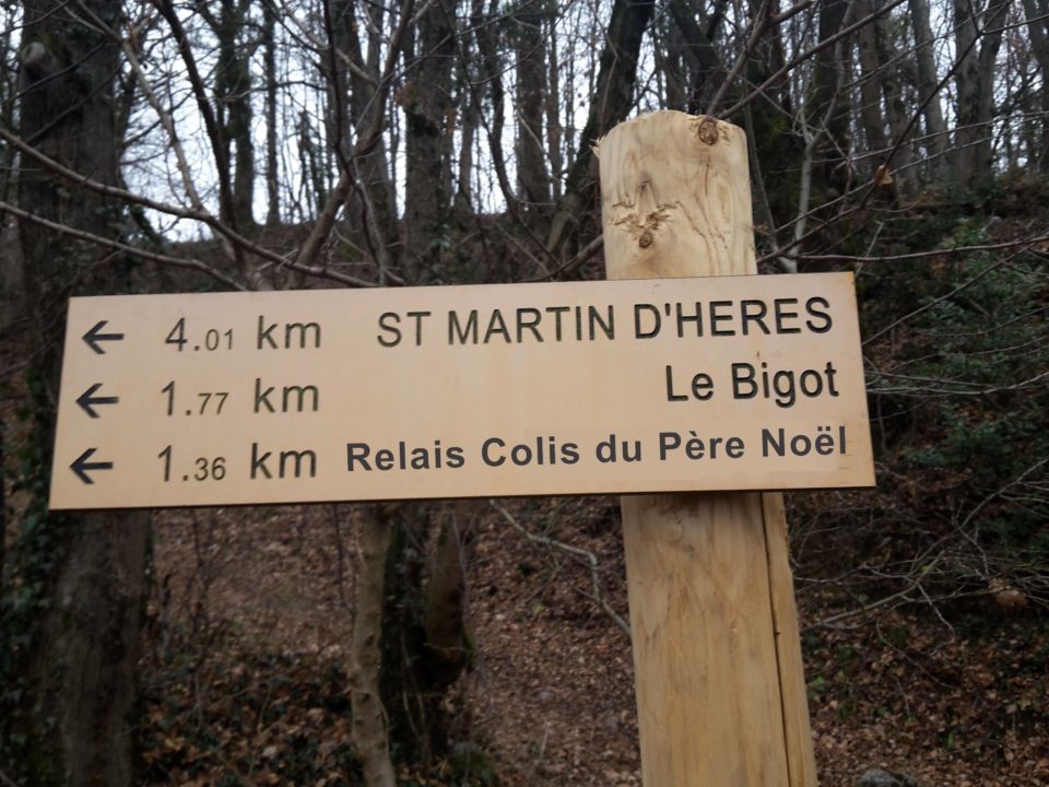 J’ai trouvé un des « relais colis » du Père Noël!!