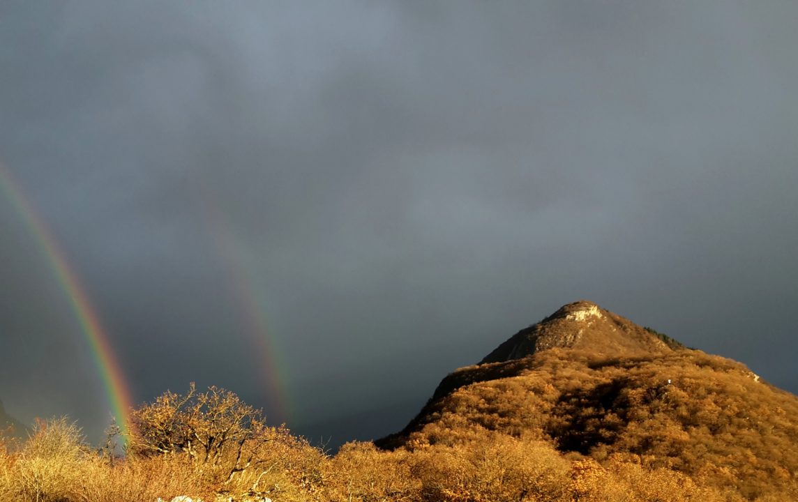 Époustouflante bataille climatique depuis le Mont Jalla